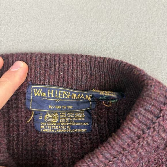 Wm H Leishman Shetland 100% Wool Sweater Mens Large Burgundy Crew Neck Hole - Picture 4 of 9
